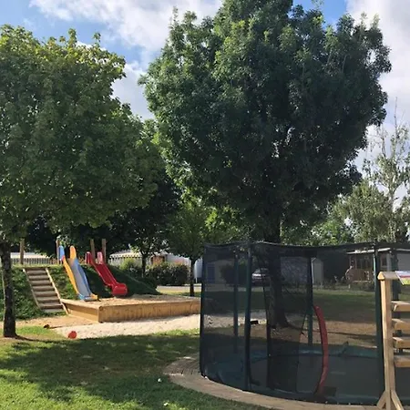 Camping Confortable Avec Terrasse Et Jardin - 4 Personnes - Api-1-52-1258 Maché