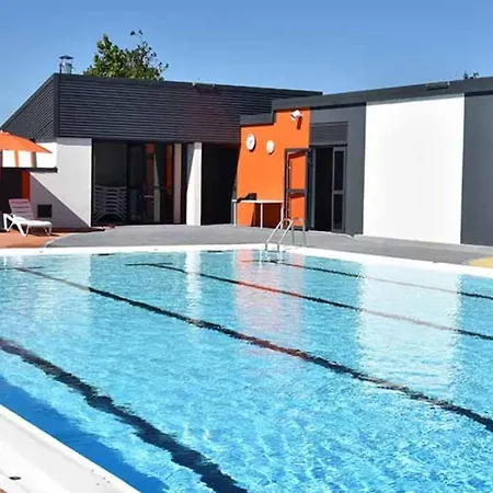 Confortable Avec Terrasse Et Jardin - 4 Personnes - Api-1-52-1258 Camping Maché