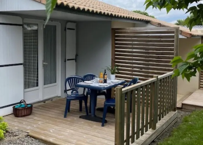 Confortable Avec Terrasse Et Jardin - 4 Personnes - Api-1-52-1258 Kamp alanı Maché