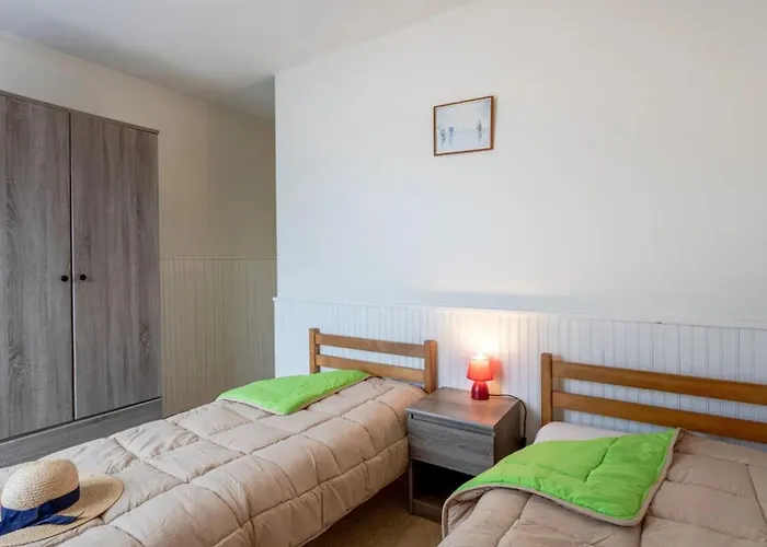 Camping Confortable Avec Terrasse Et Jardin - 4 Personnes - Api-1-52-1258