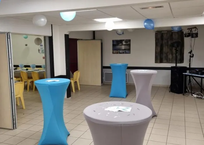 Confortable Avec Terrasse Et Jardin - 4 Personnes - Api-1-52-1258 *